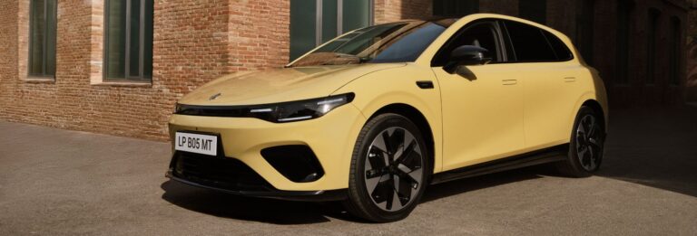 Leapmotor B05 в жълто (Lightning Yellow)