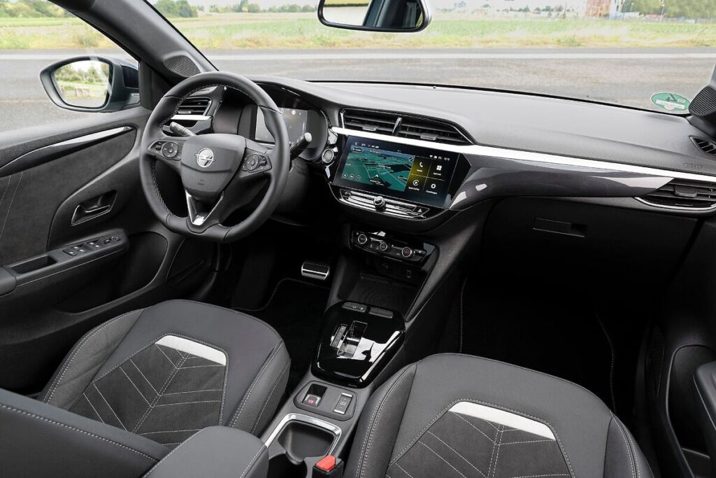 Купето на Opel Corsa Electric