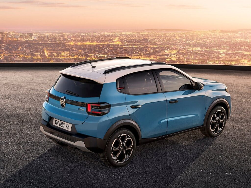 Citroën ë-C3 отзад и отстрани, син