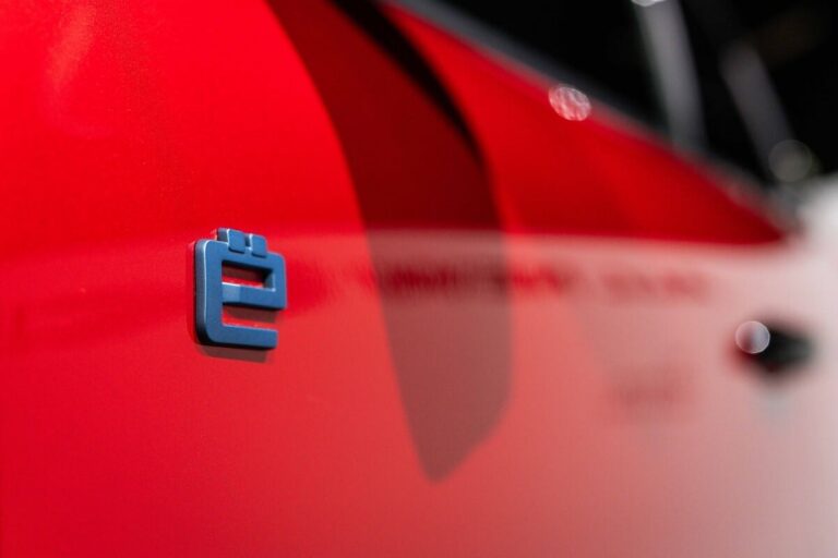 Знакът ë на Citroën ë-C3