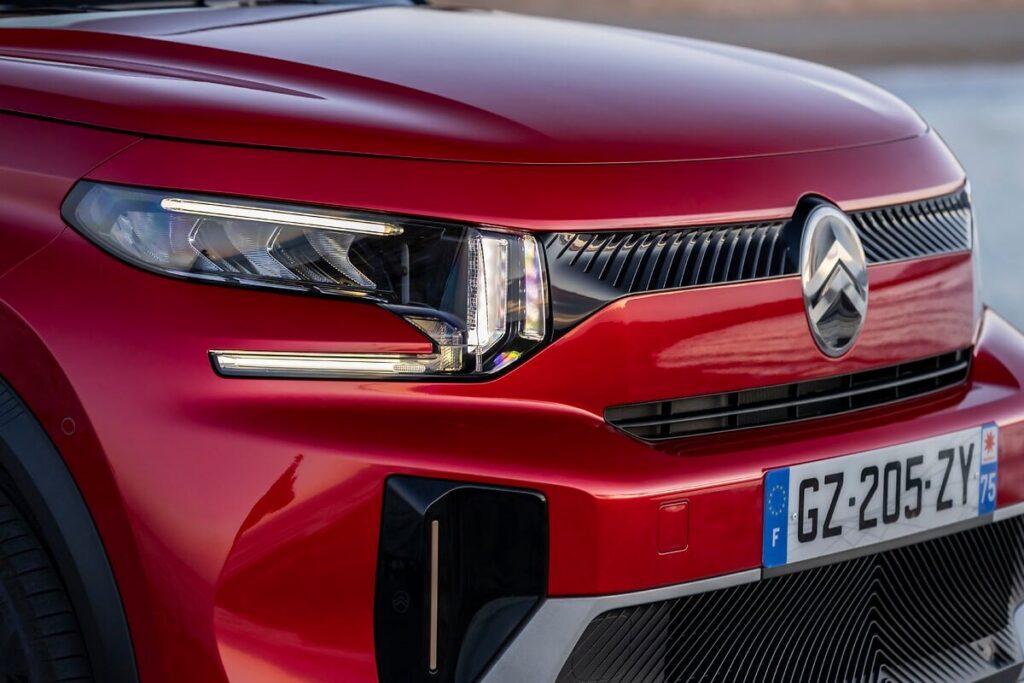 Предницата на Citroën ë-C3 Aircross